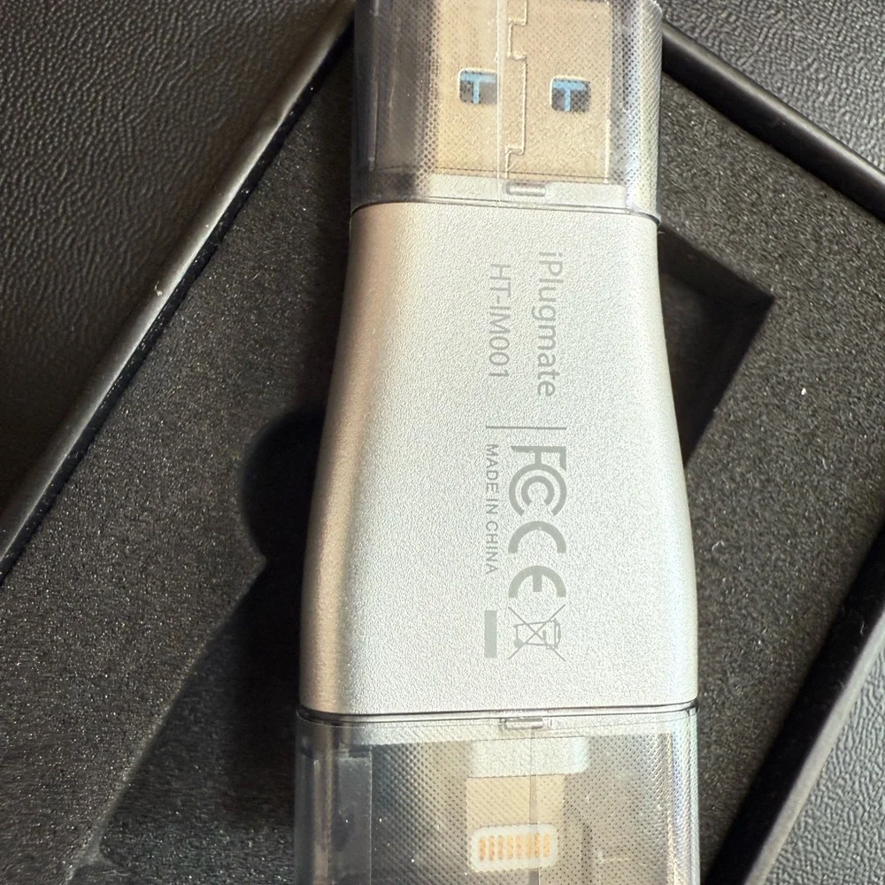 HooToo iPhone Silver USB Adapter for iPhone and iPad